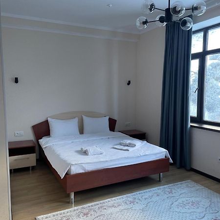 Issyk Ata Retreat Hotel Gorno-Serafimovka Eksteriør billede